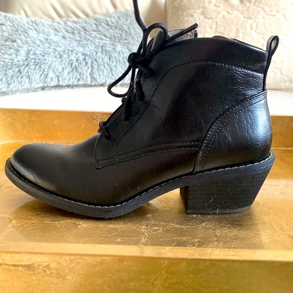 NWOT EuroSoft by Sofft Anyse black winter super comfortable booties!! - Picture 2 of 6
